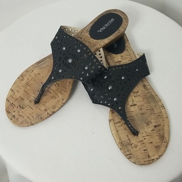 Merona Sandals.       C2b1-aa - Picture 1 of 2